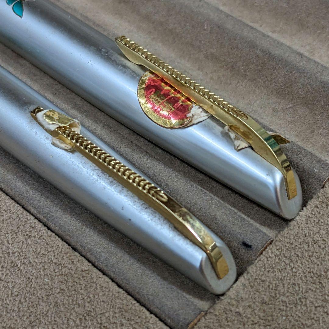 プラチナ 14K細字 万年筆 ショート 蝶 チョウ赤・白 廃盤 新品