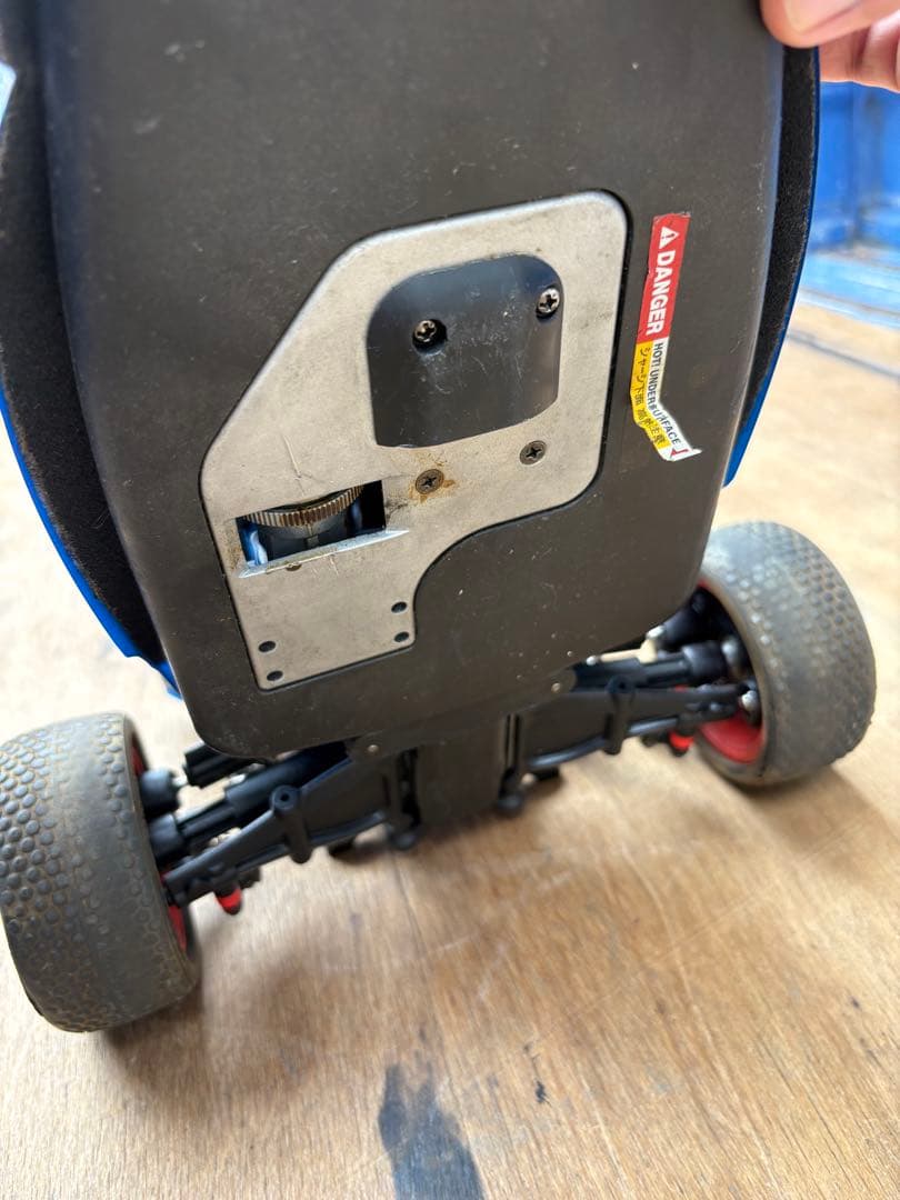 L*y様 ジャンク　タミヤオフロードカー　NDF-01　ナイトロサンダー　エンジ