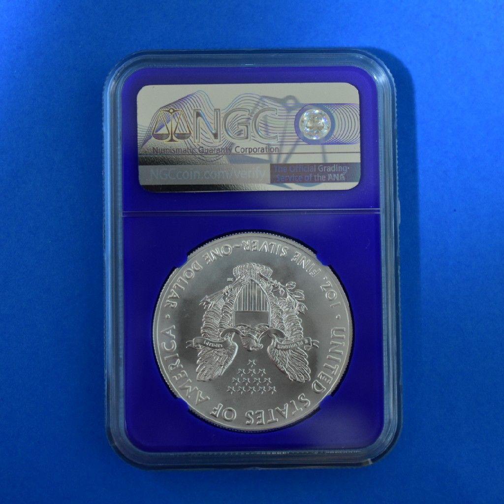 トランプ大統領アメリカンイーグルカラー銀貨MAGA