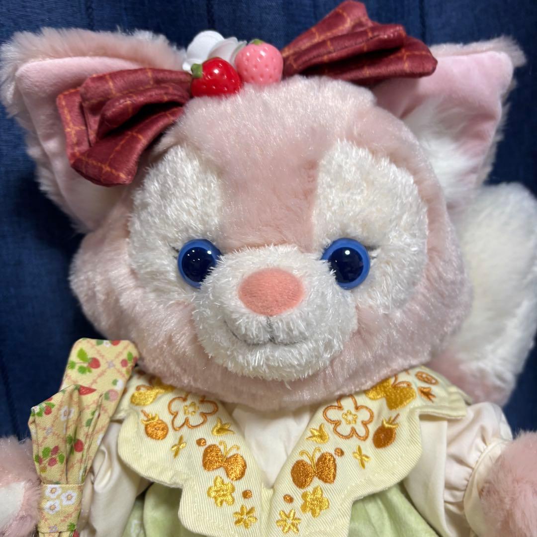 ストロベリーギフト　リーナベル　コスチューム　ぬいぐるみバッジ　ディズニー