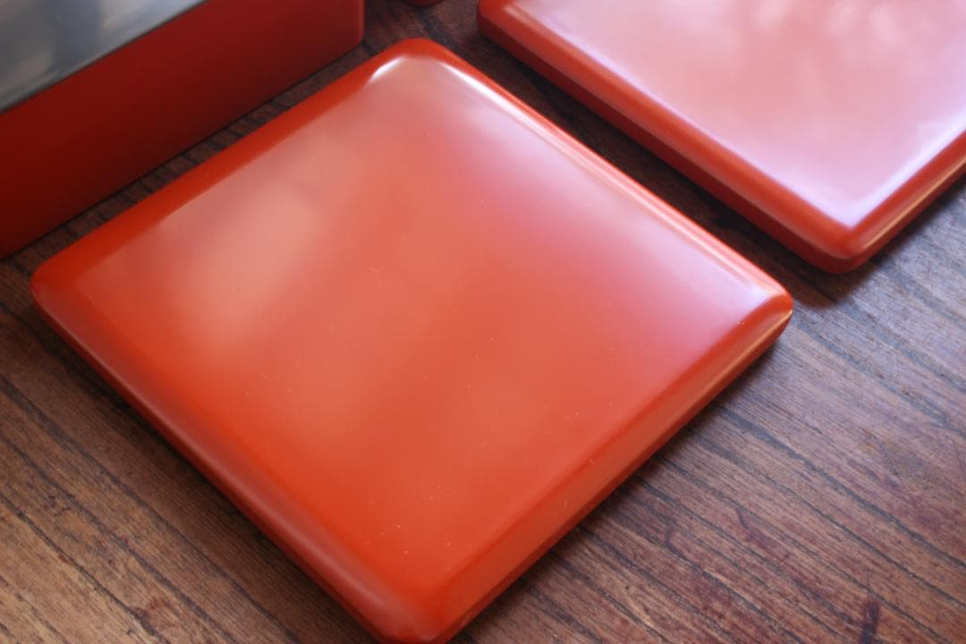 デッドストック！極上朱漆の美しい小ぶり四段重箱（検輪島塗懐石道具お重菓子重