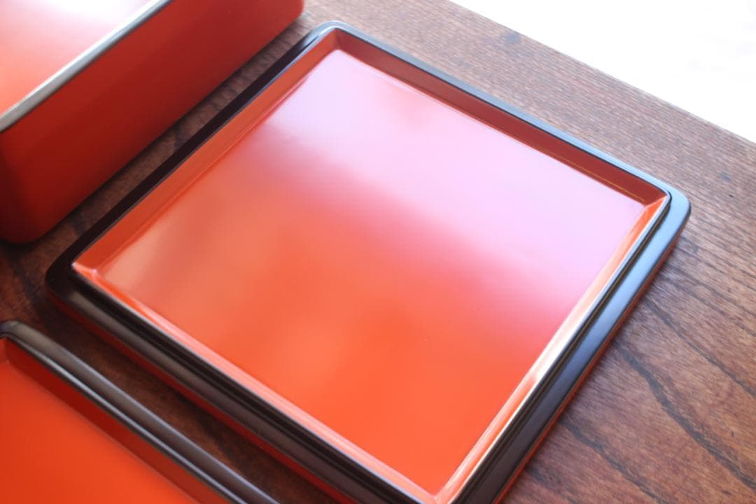 デッドストック！極上朱漆の美しい小ぶり四段重箱（検輪島塗懐石道具お重菓子重