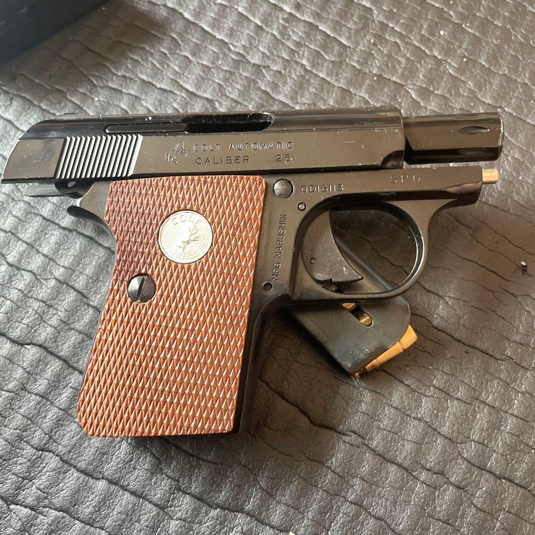 プラスチック製　コルト モデルガン