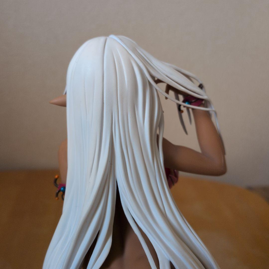 美少女フィギュア　クイーンズブレイド　フィギュア　小麦肌色ver