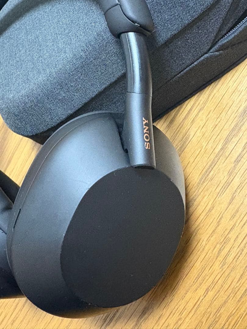 Sony WH-1000XM5 動作問題なし 傷あり ヘッドホンカバーの剥がれ