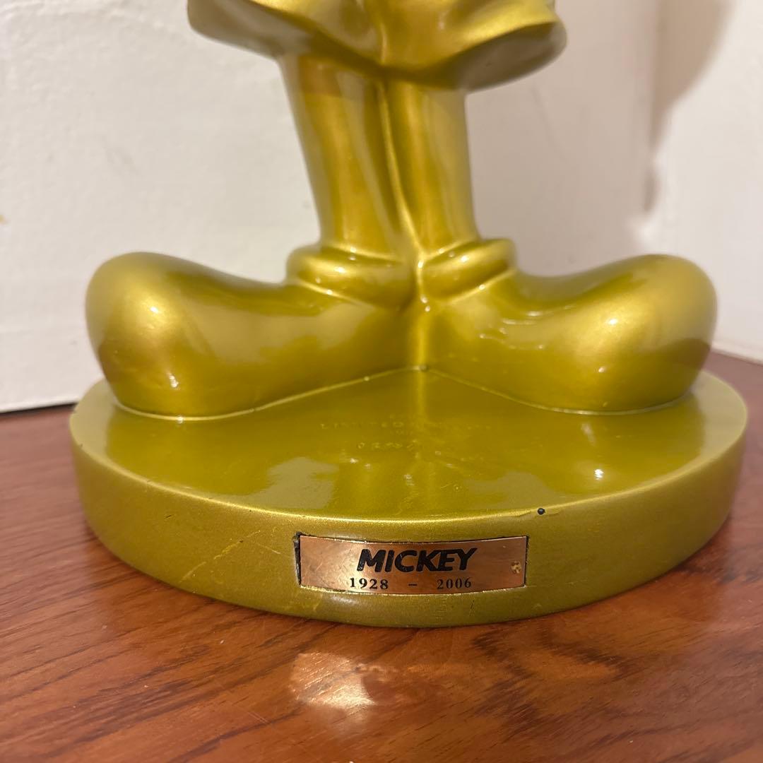 ディズニー ミッキーマウス大型フィギュア 置物限定品シリアルナンバー