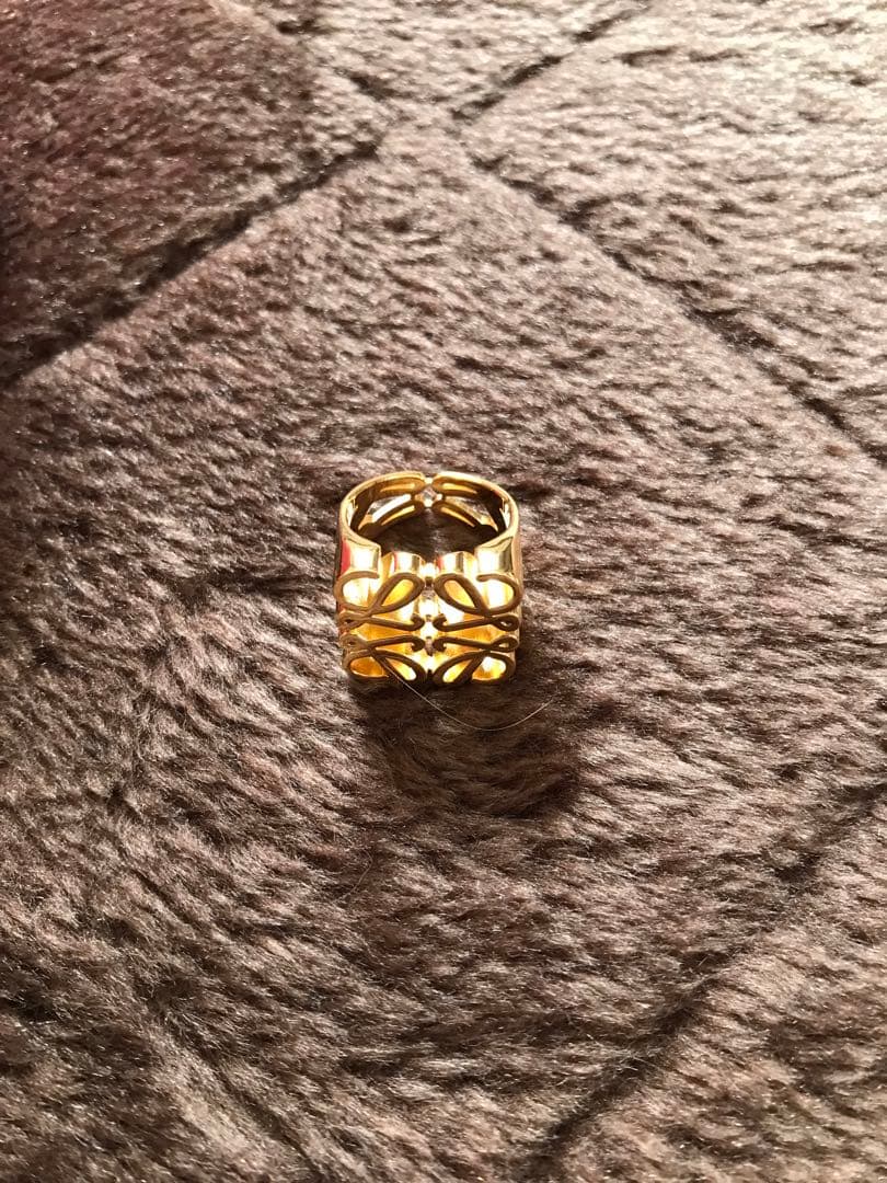 新品　LOEWE ANAGRAM CHEVALIERE RING GOLD