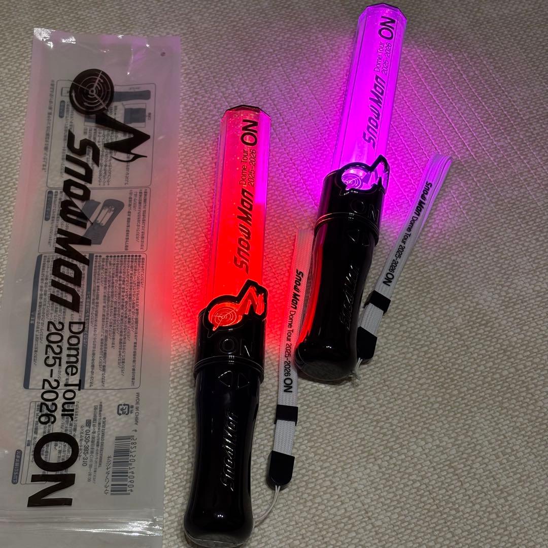 即日発送 SnowManスノ マンペンライト2本セットド ムツア ON2025 即日