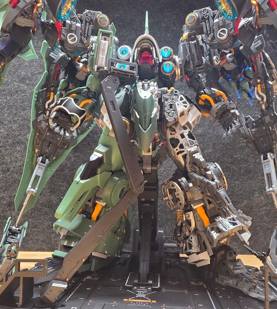 1/100　クシャトリア　海外製　LED　完成品　ドミネーター