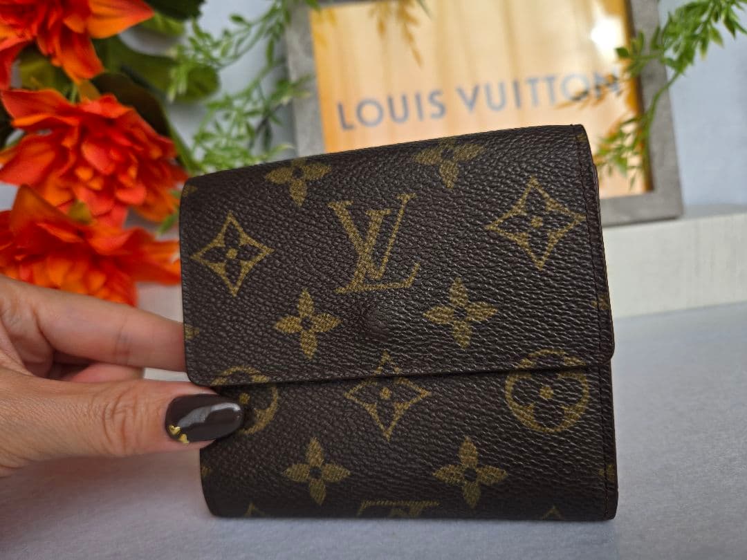 Louis Vuitton ルイヴィトン モノグラム 三つ折り財布☺︎