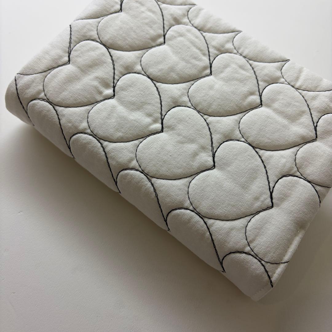 バインダーカバー モノトーン ハート A6 韓国 貯金 - メルカリ