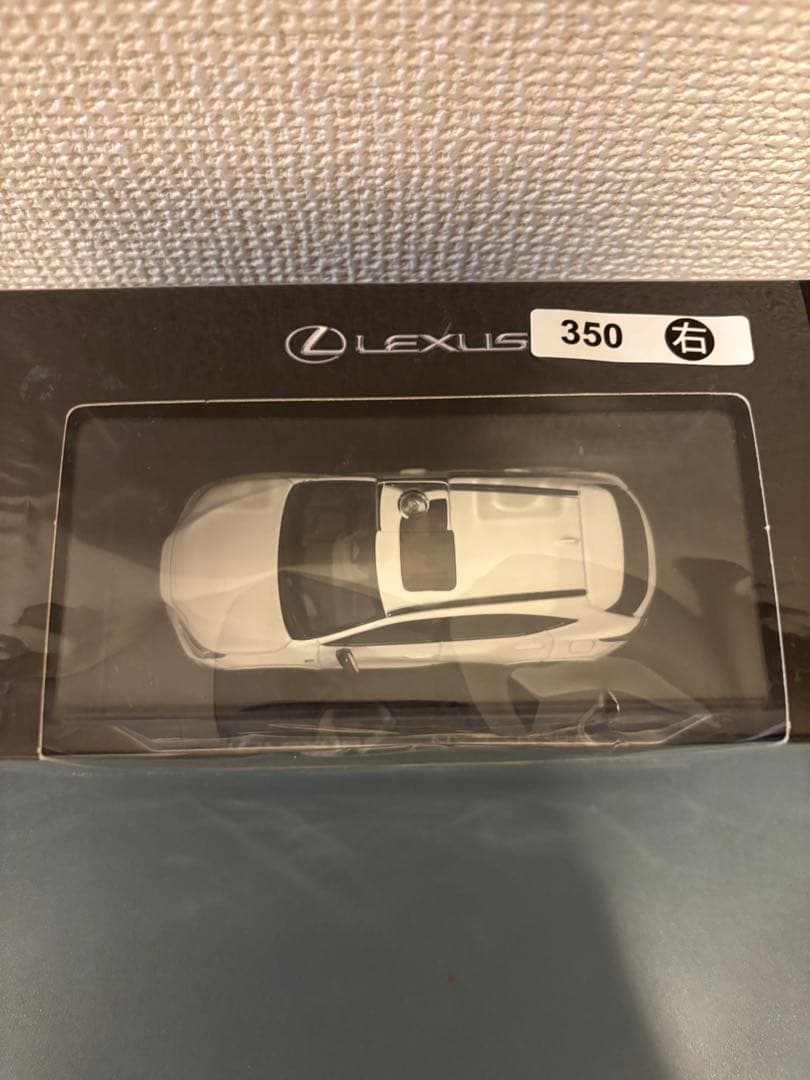 Lexus NX350 F SPORT ホワイト 1/43 Kyosho