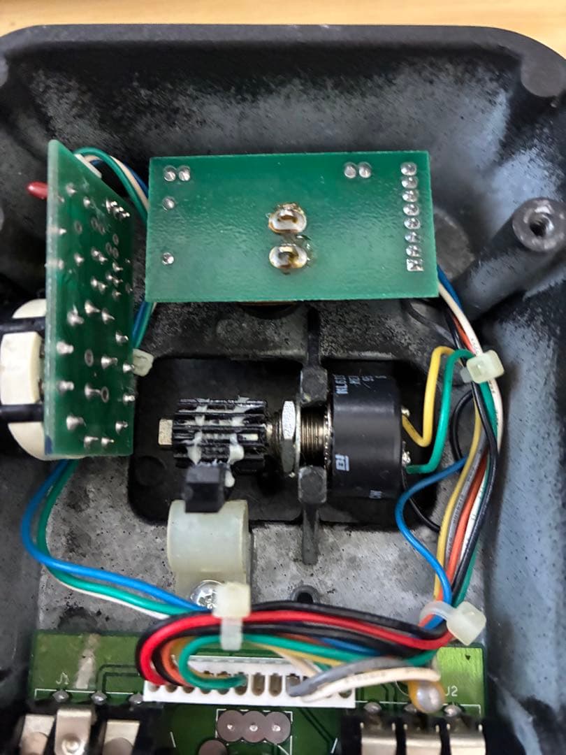 ジャンク crybaby 535 2台