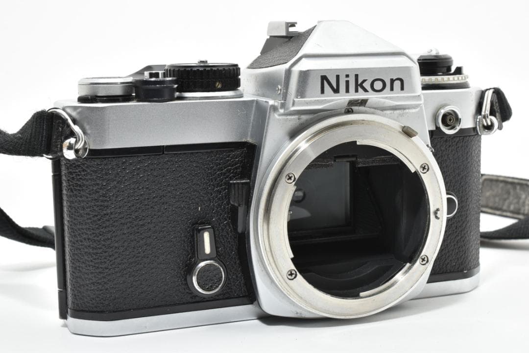 ☆各部モルト張り替え済・美品☆ ニコン Nikon FE ボディ #20932
