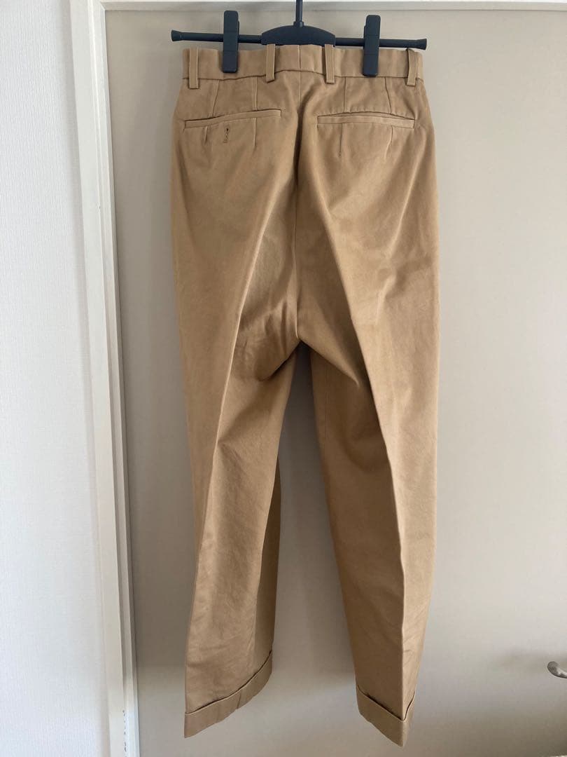 SCYE BASICS ベージュ チノパン