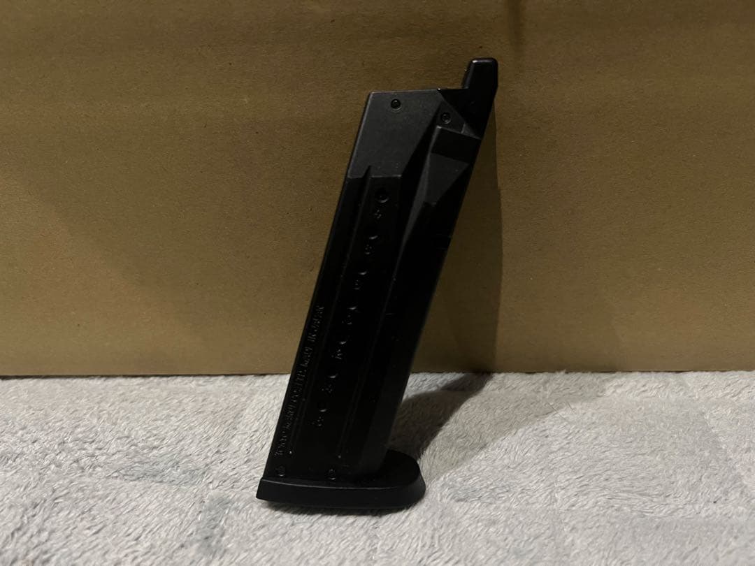 東京マルイ M&P9用スペアマガジン&パーツセット 未使用