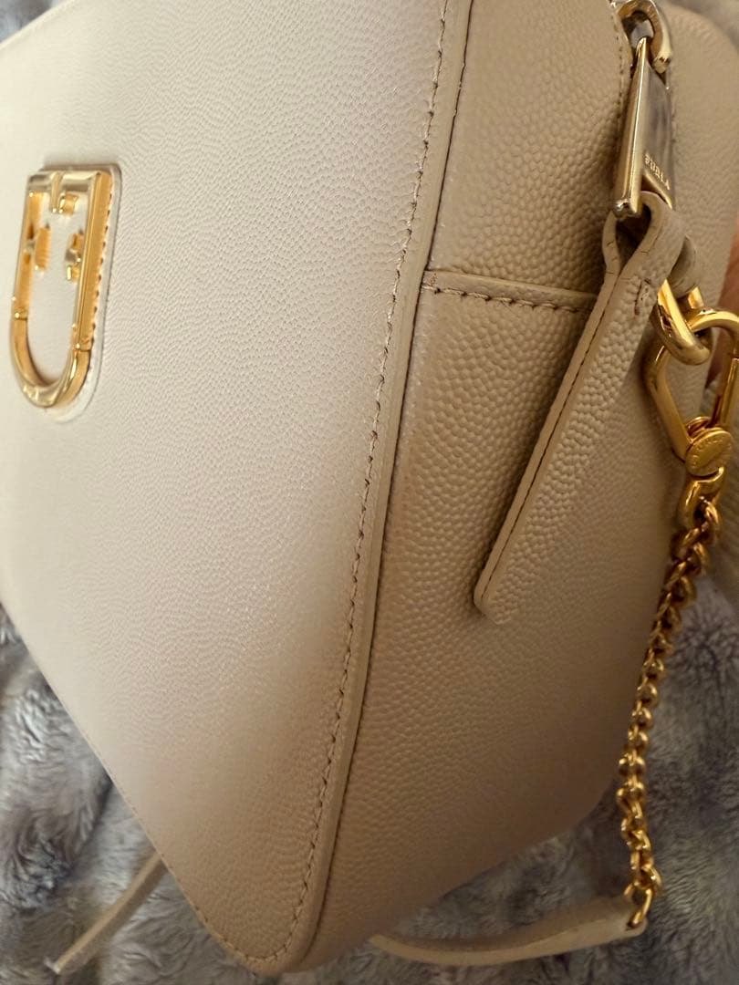 【極美品】フルラ　チェーン ショルダーバッグ