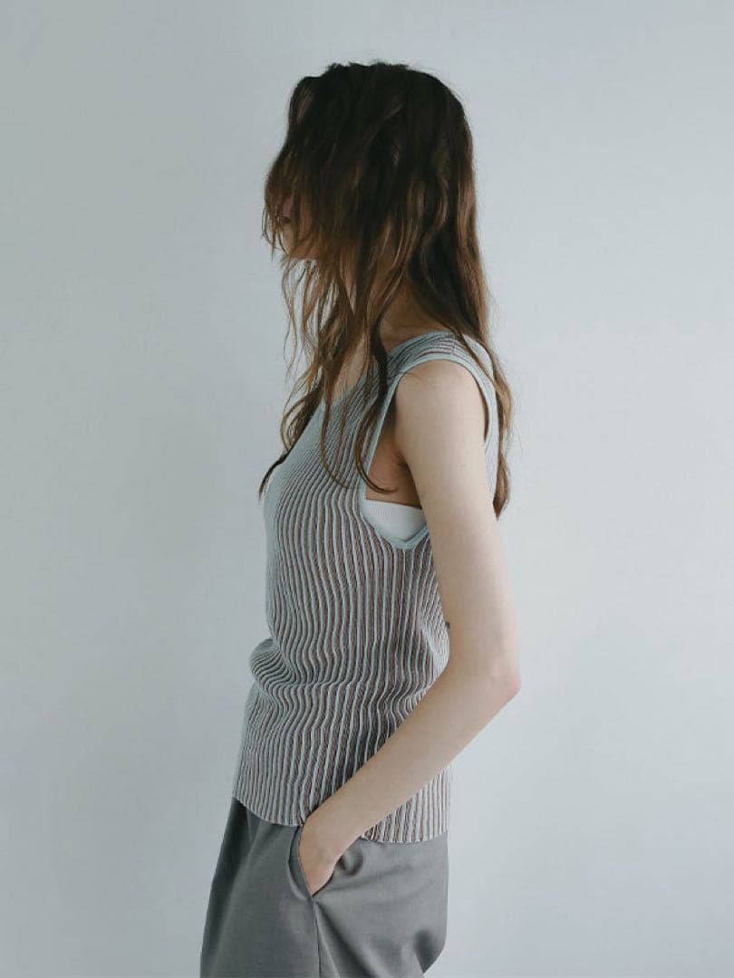 入手困難 ETRE TOKYO 新作 完売 マルチストライプニットタンクトップ