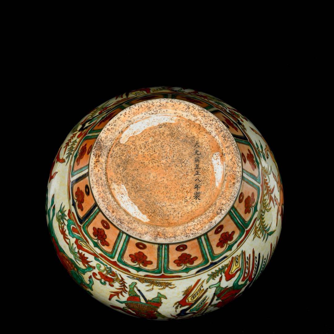 旧蔵 元時代の五彩 馬に乗って主人を救う 陶器 時代物 置物