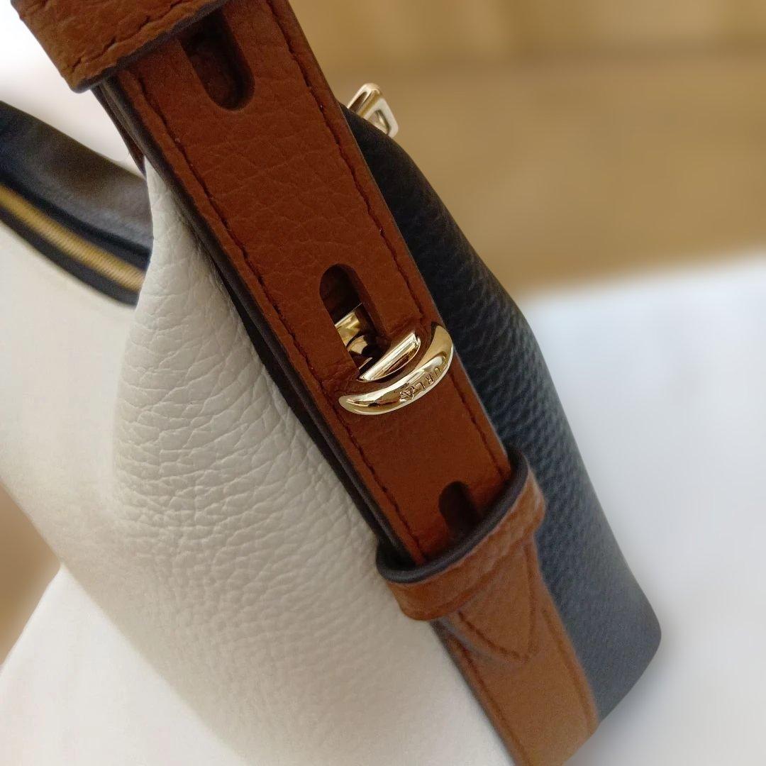 フルラ　バイカラー　ハンドバッグ