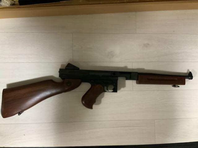 東京マルイ　電動ガン　トンプソン