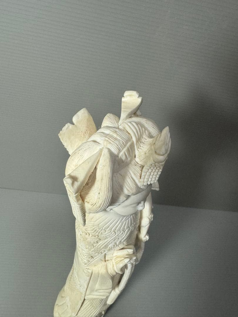 2103 古美術品乾隆銘細密彫刻女性像置物細密細工骨董