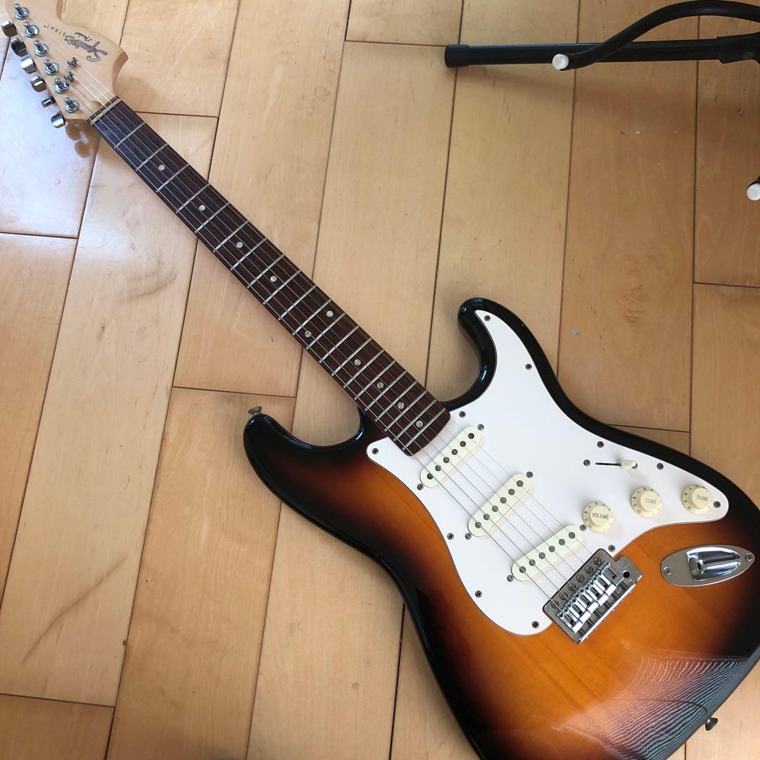 Squier　ストラトキャスター　サンバースト　スクワイアー