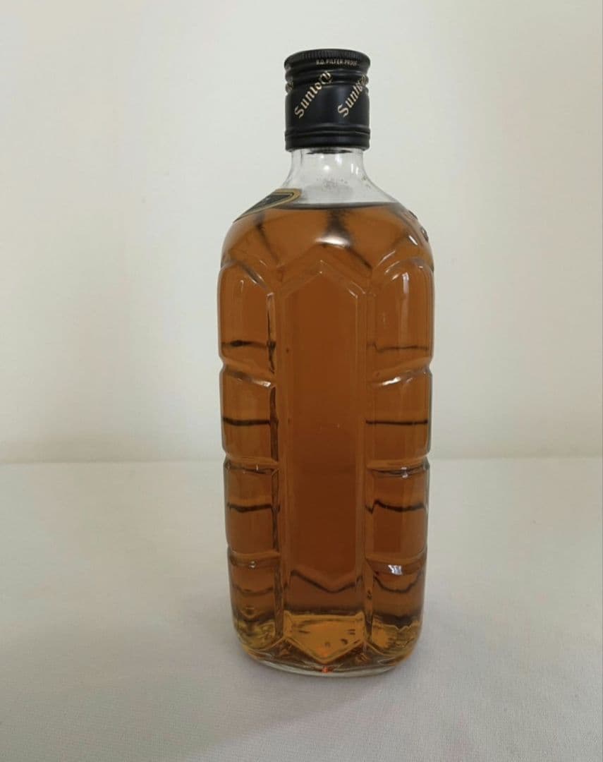 ☆最終値引き☆終売品 サントリー 黒角 味わい旨口 700ml 角瓶