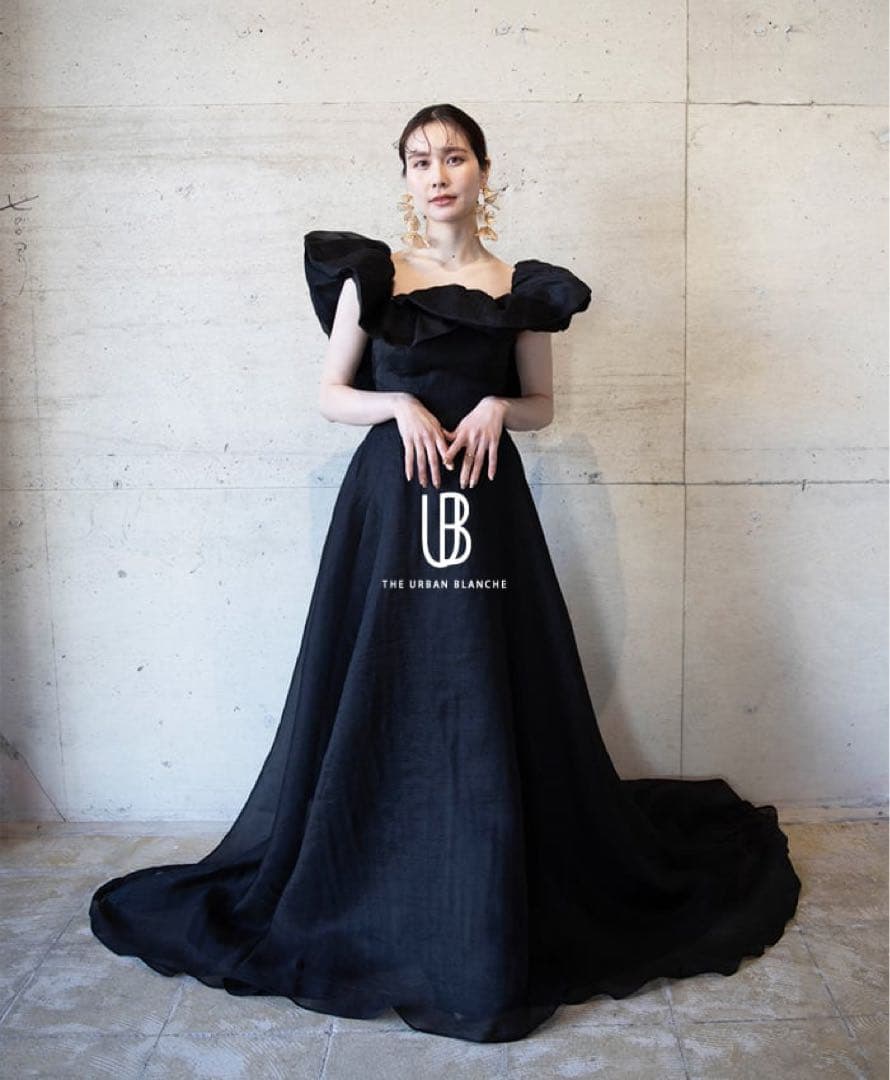 【THE URBAN BLANCHE】ブラックドレス（まとめ買い割引あり）