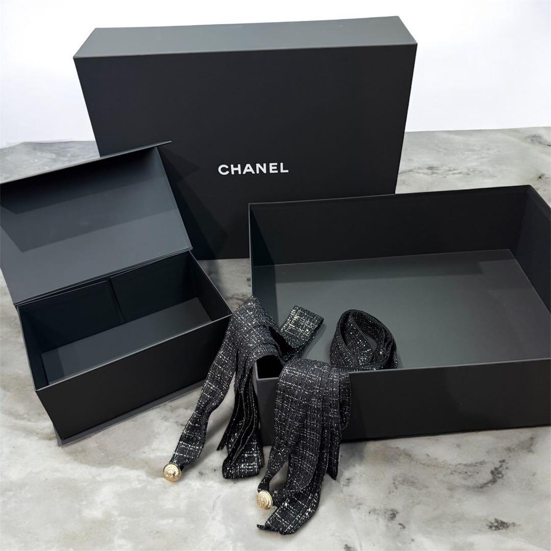CHANEL 】ホリデークリスマス限定⭐︎空箱・ショップ袋・リボン&チャーム
