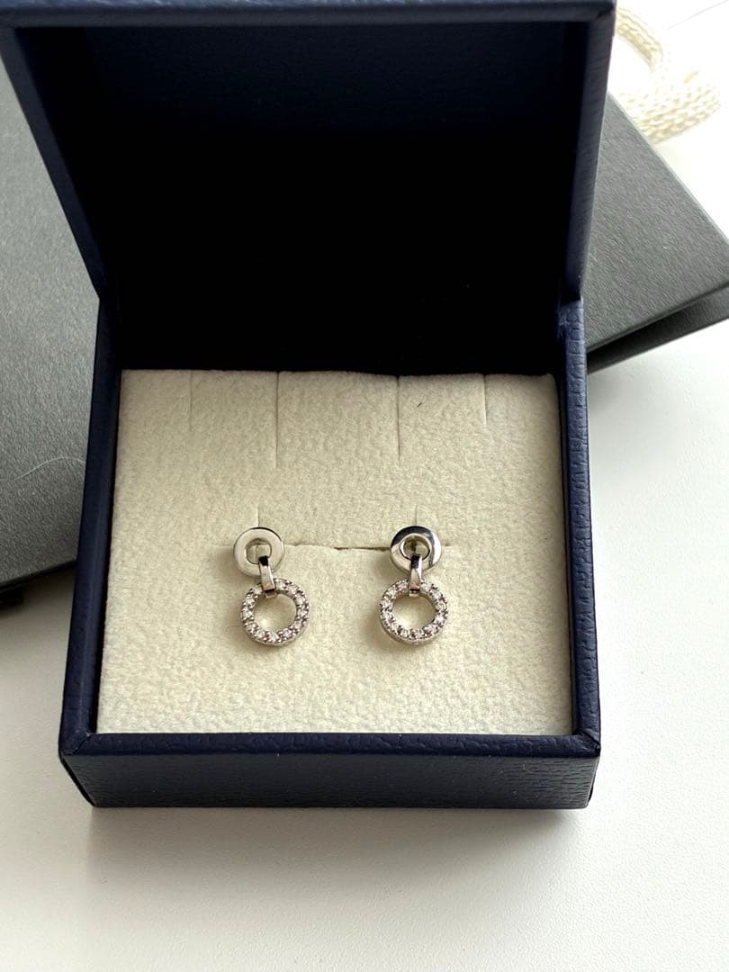 ヴァンドーム青山 ダブルサークル ダイヤモンドプラチナピアス - メルカリ