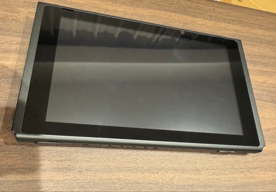 A 【美品・完品】Switch 本体 グレー 新型 バッテリー強化版