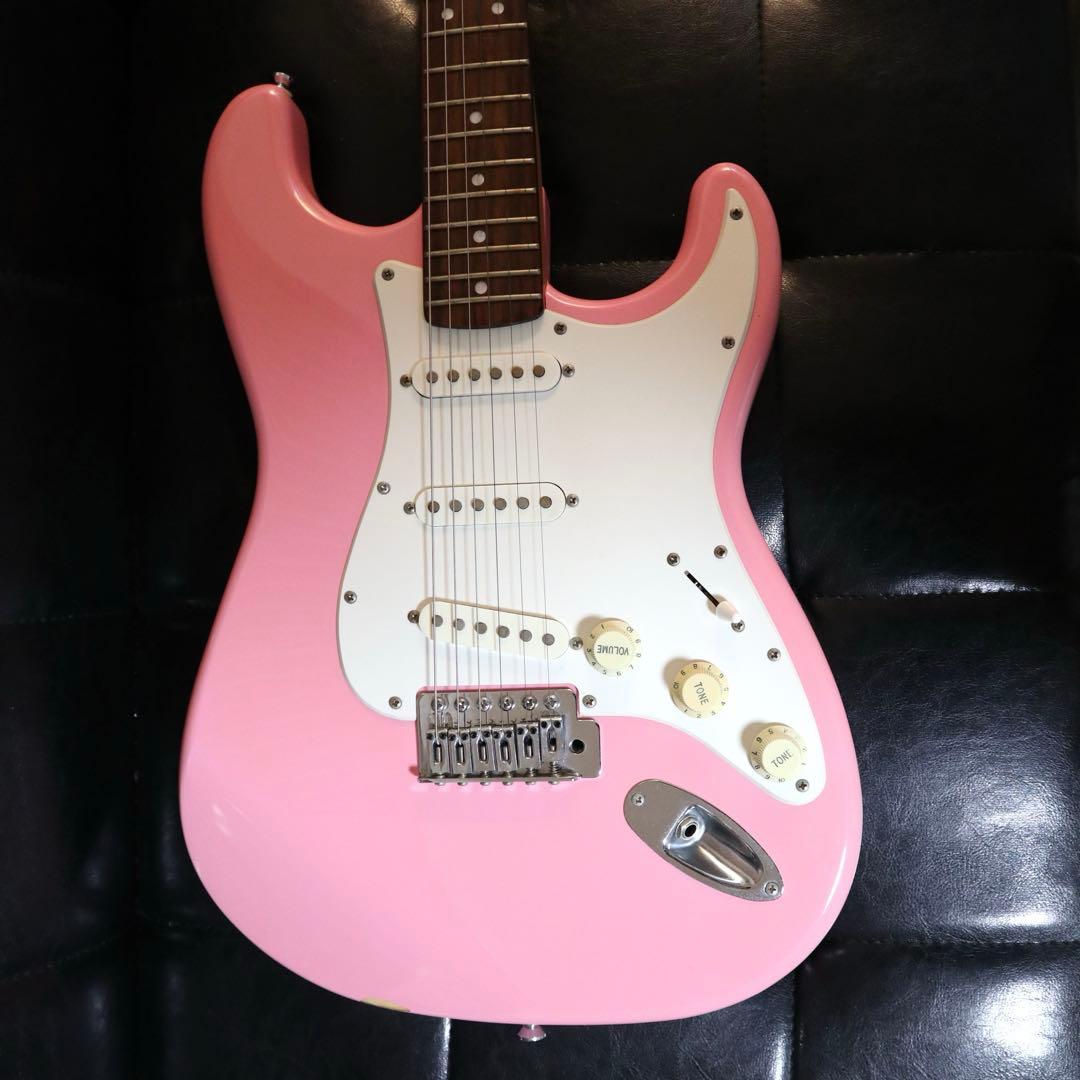 Squier by Fender BULLET STRAT PINK ストラト