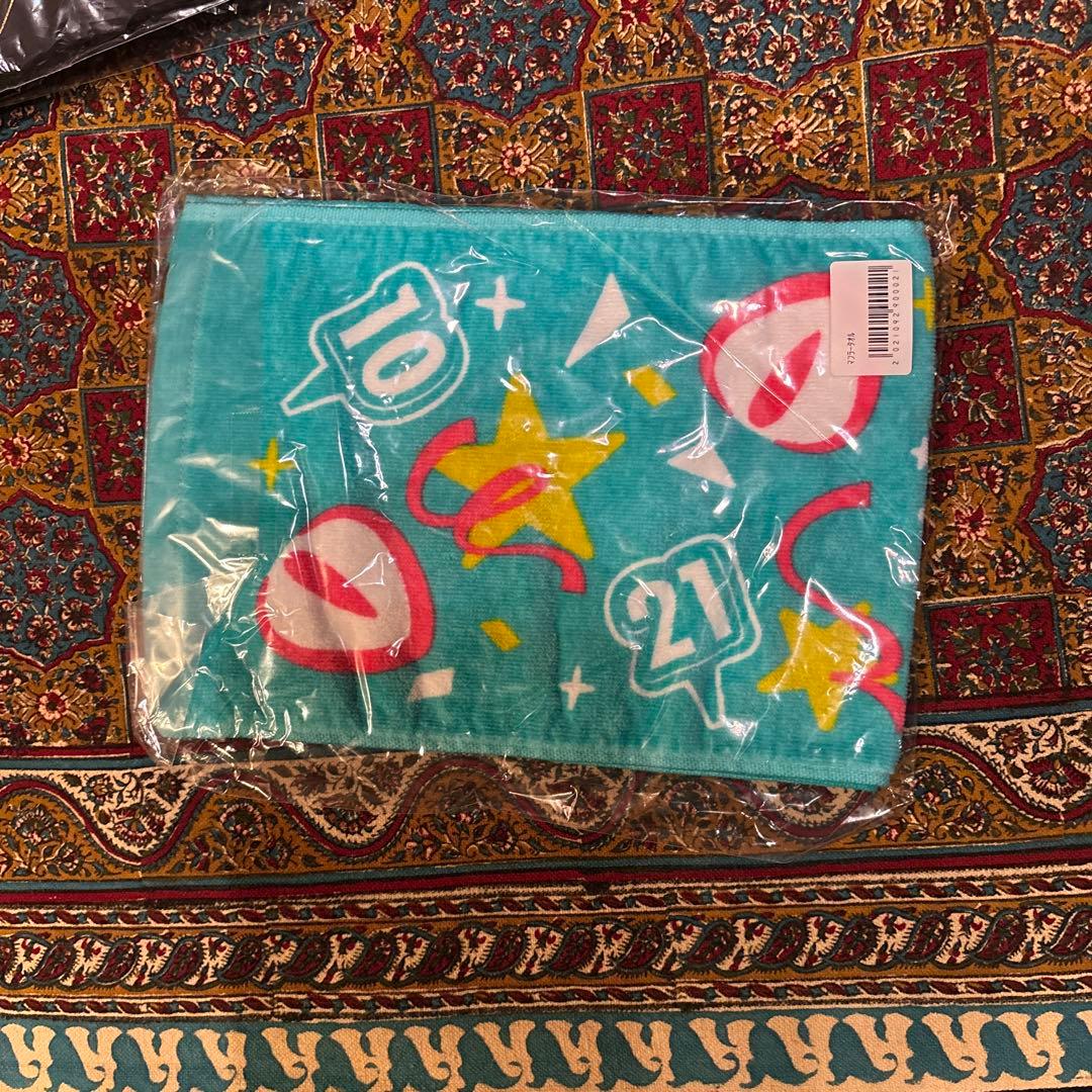 マクロス F クッション　ジグソーパズル　タペストリー　Tシャツ