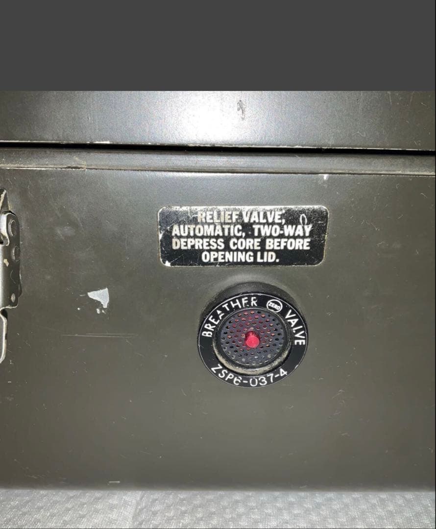 希少　米軍払い下げ　ゼロハリバートン　マシンガン　ジュラルミンマガジンケース