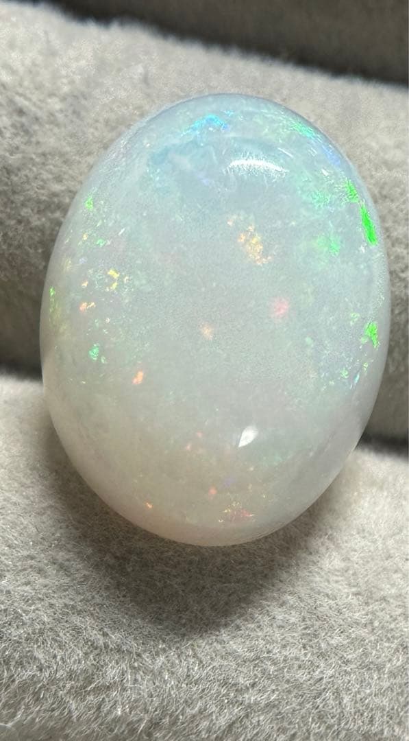 特大半透明天然オパール 8.794ct