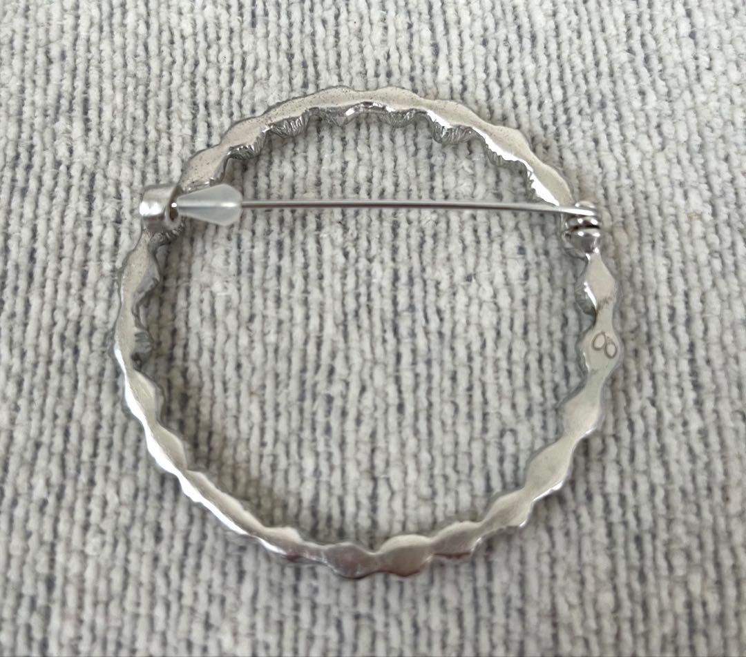 ミナペルホネン タンバリン ブローチ シルバー - メルカリ