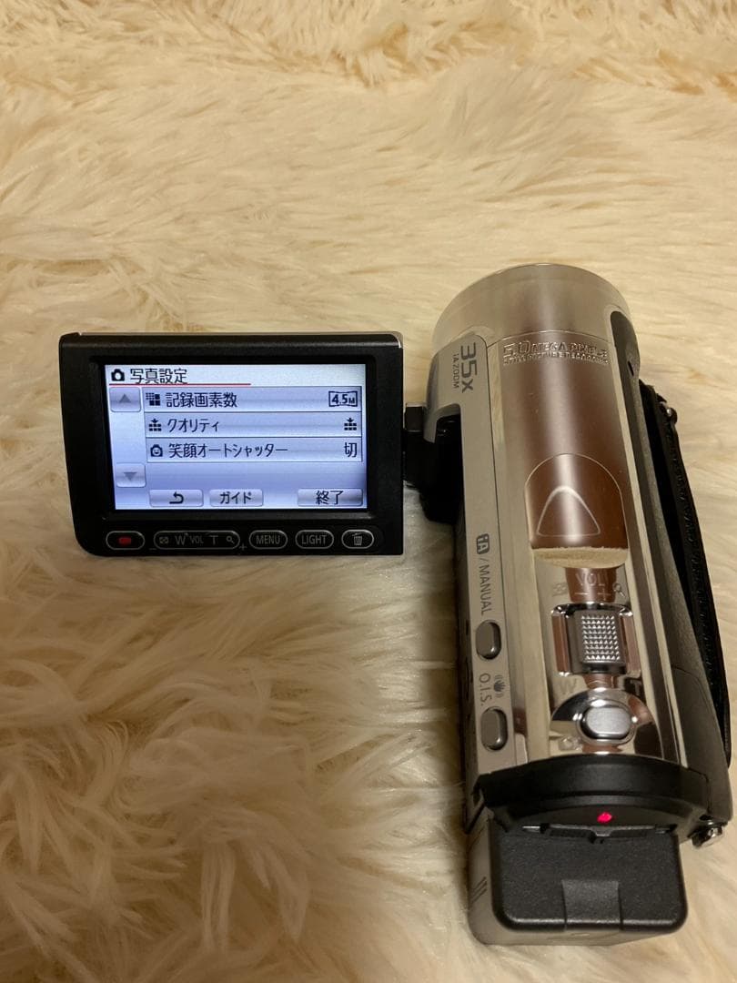 【美品　簡易動作確認済】Panasonic　HDC-TM60　シルバー　ビデオ