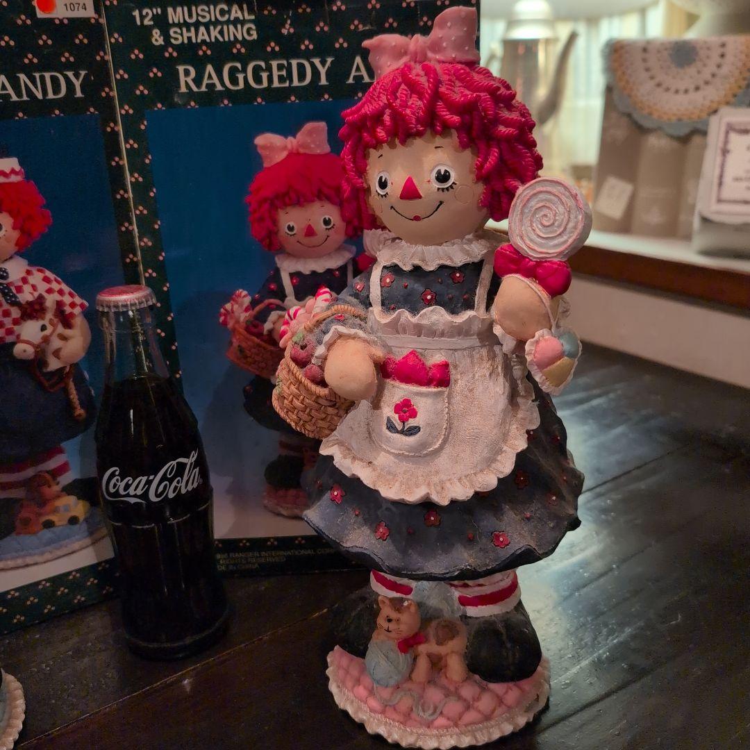 アン＆アンディ 陶器 オルゴールドール ペア