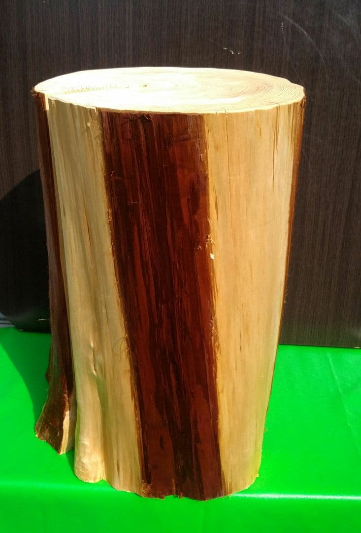 檜磨き丸太椅子　244