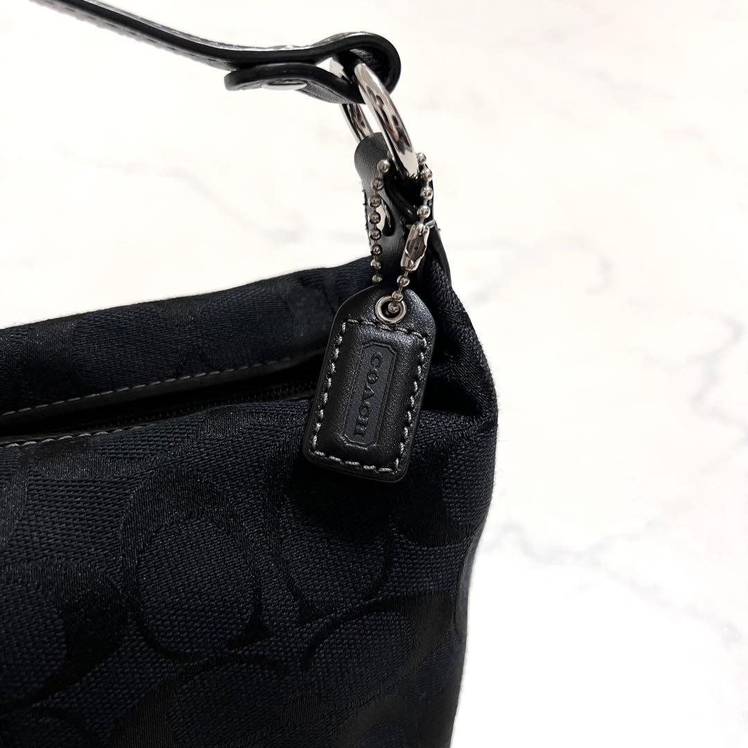 【美品】COACH ハンドバッグ アクセサリーポーチ 黒 ブラック モノグラム