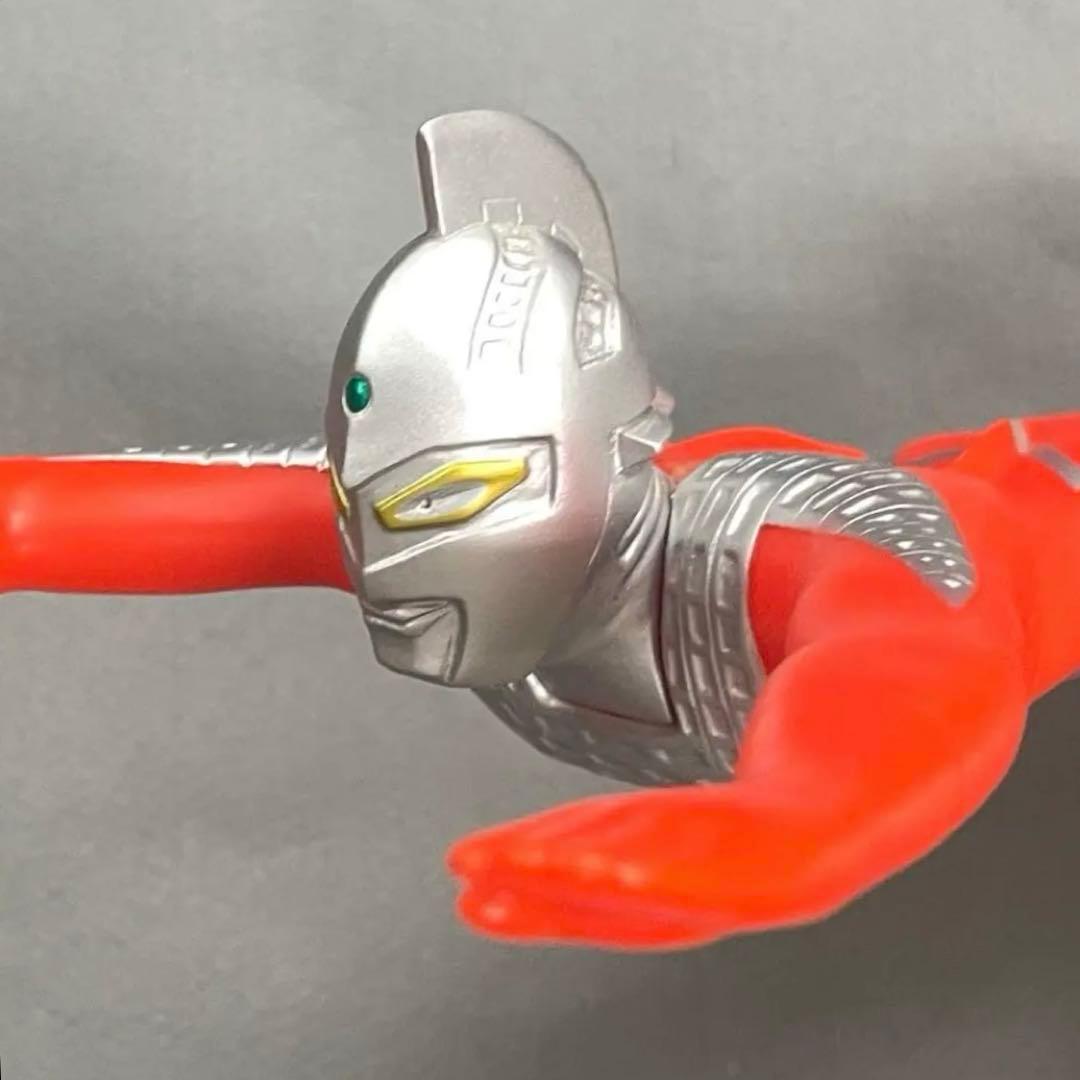 ■ 宇宙竜ナース ウルトラセブン 飛行形態 ソフビ セット売り