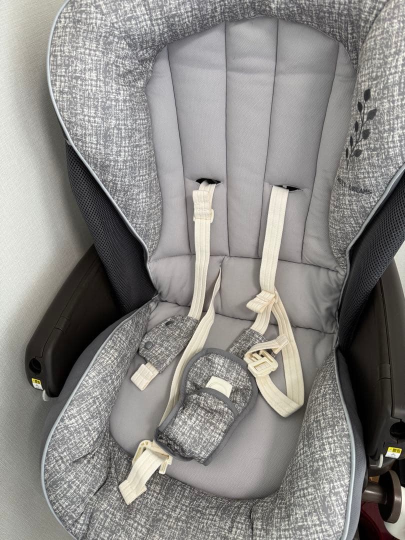 Aprica Yuraism グレー ベビーシート