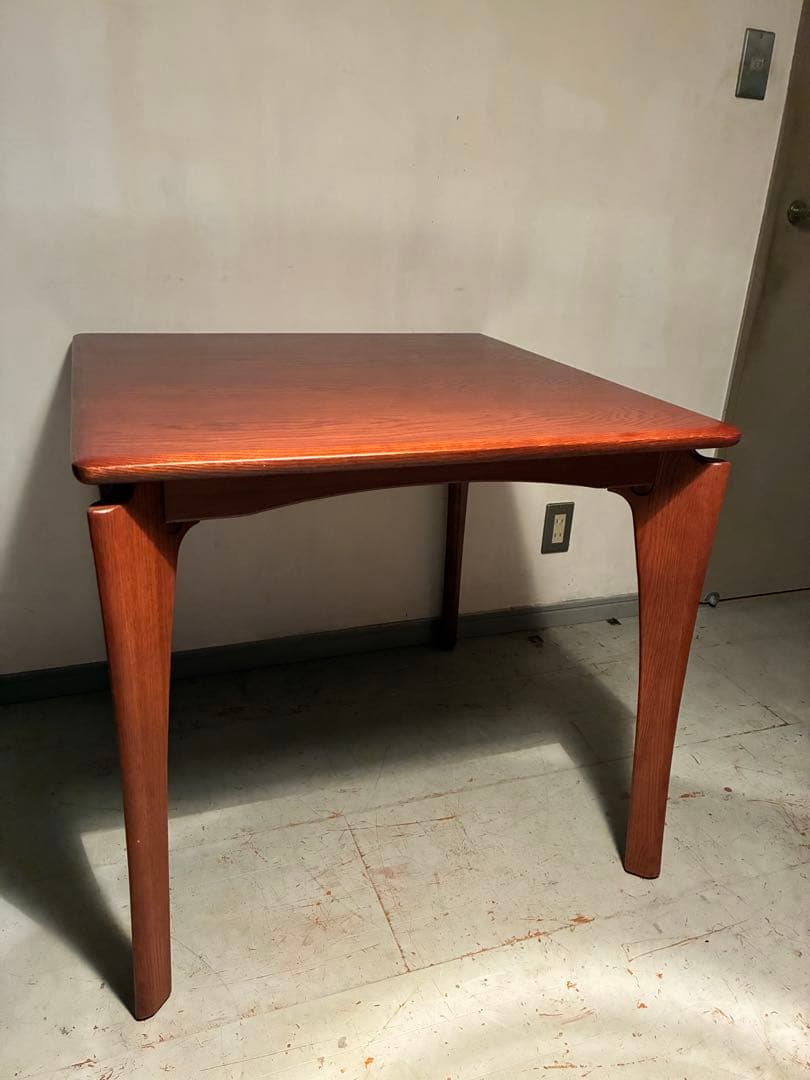 ACTUS BOSCO ダイニングテーブル　朝日木材加工　ダイニングテーブル