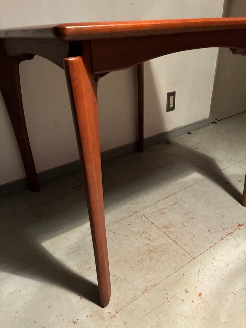 ACTUS BOSCO ダイニングテーブル　朝日木材加工　ダイニングテーブル