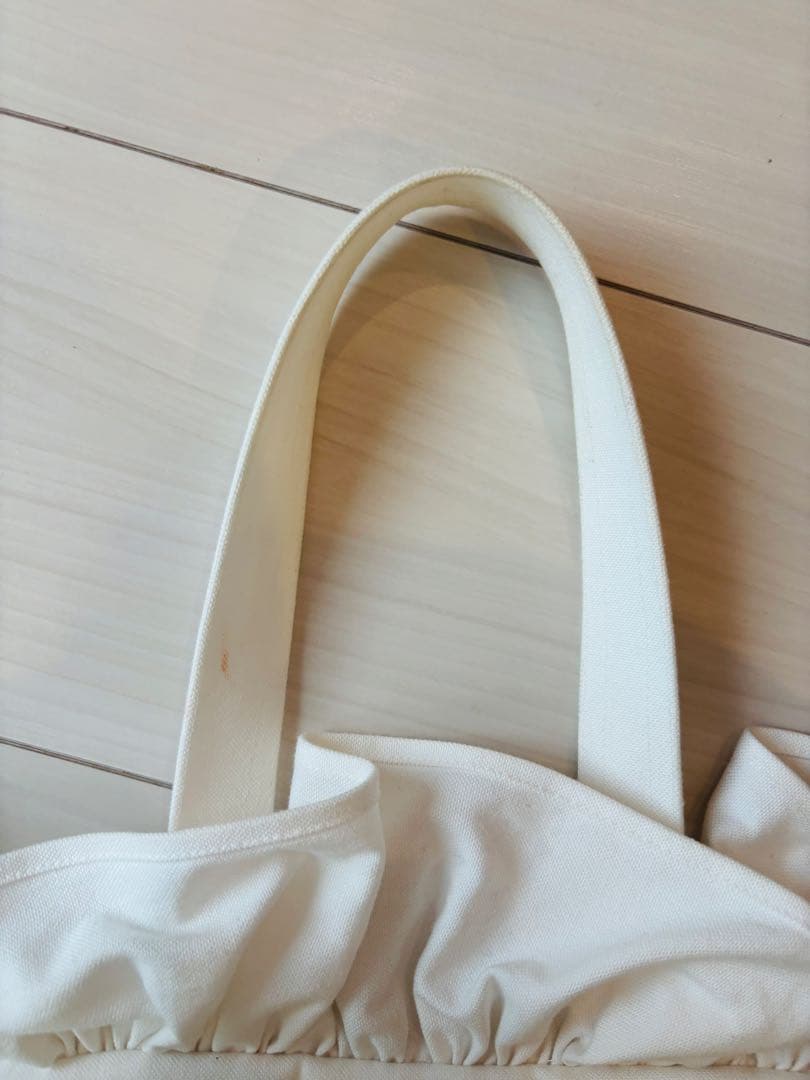 kanako tamura ハンドバッグ　トートバッグ　花柄　ホワイト