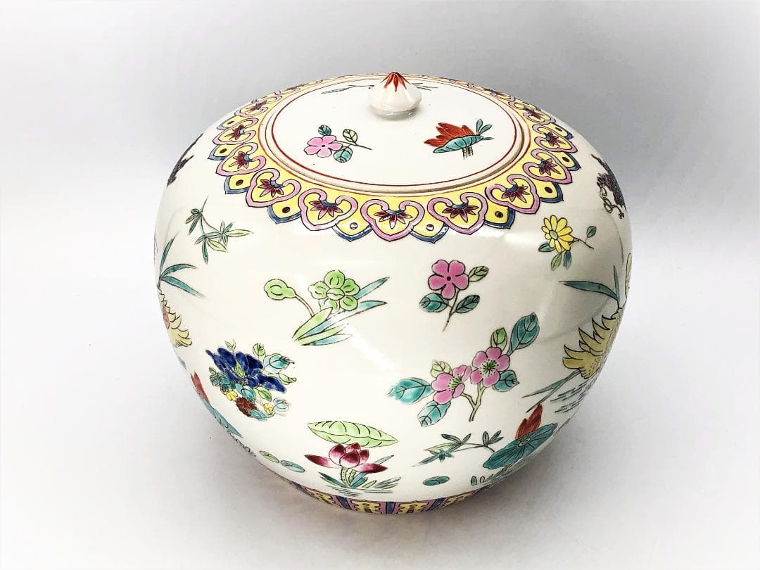 景徳鎮の甕】 粉彩色絵・鴛花文尽し 清朝期 骨董