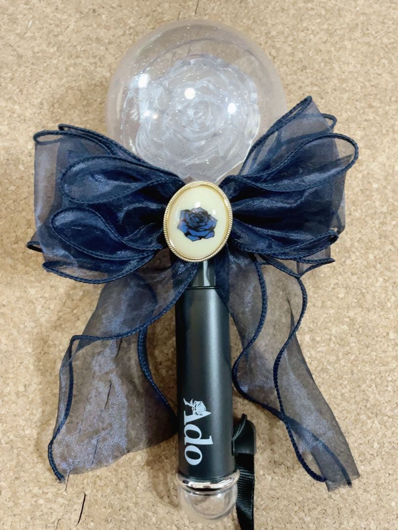 Amazon.co.jp: Ado マーズ ペンライト VIP席特典付き付き 電池付き