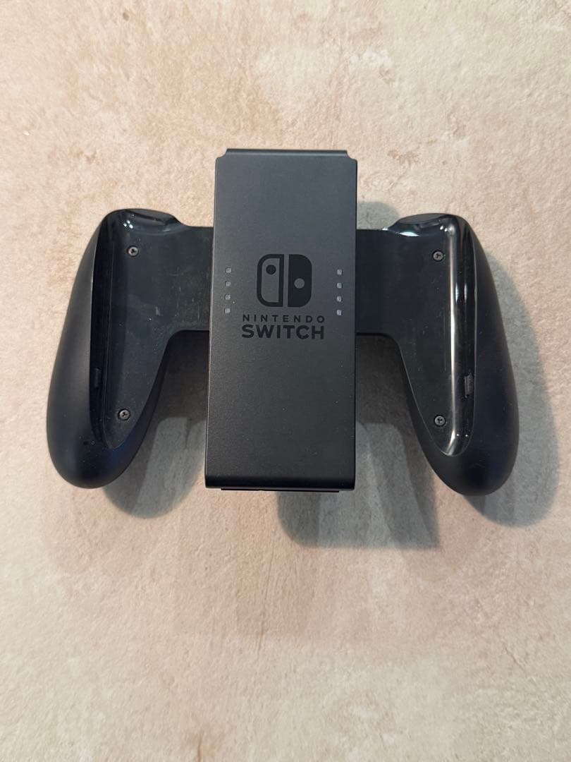 Nintendo Switch 本体とハードケース