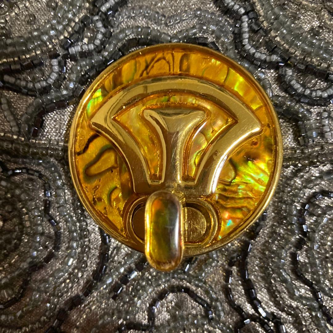 新品未使用シルバービーズ刺繍ハンドバッグ